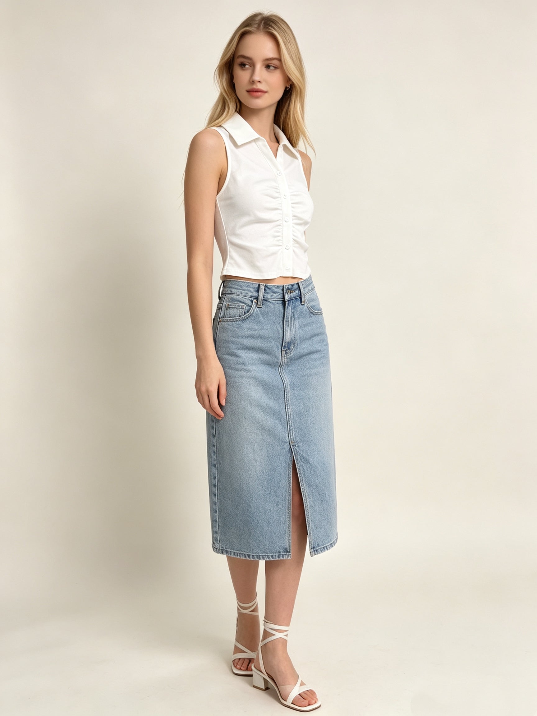 Women's White Sleeveless Cropped Basic Blouse‌